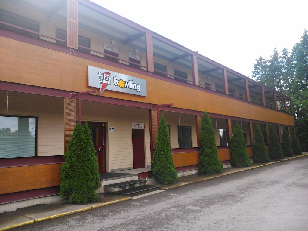 Maennimaee Guesthouse 빌얀디 외부 사진